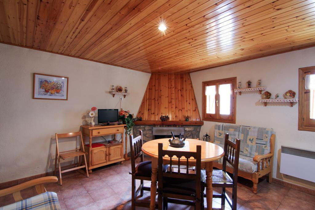 Cal Puxica Villa Gosol Exterior photo